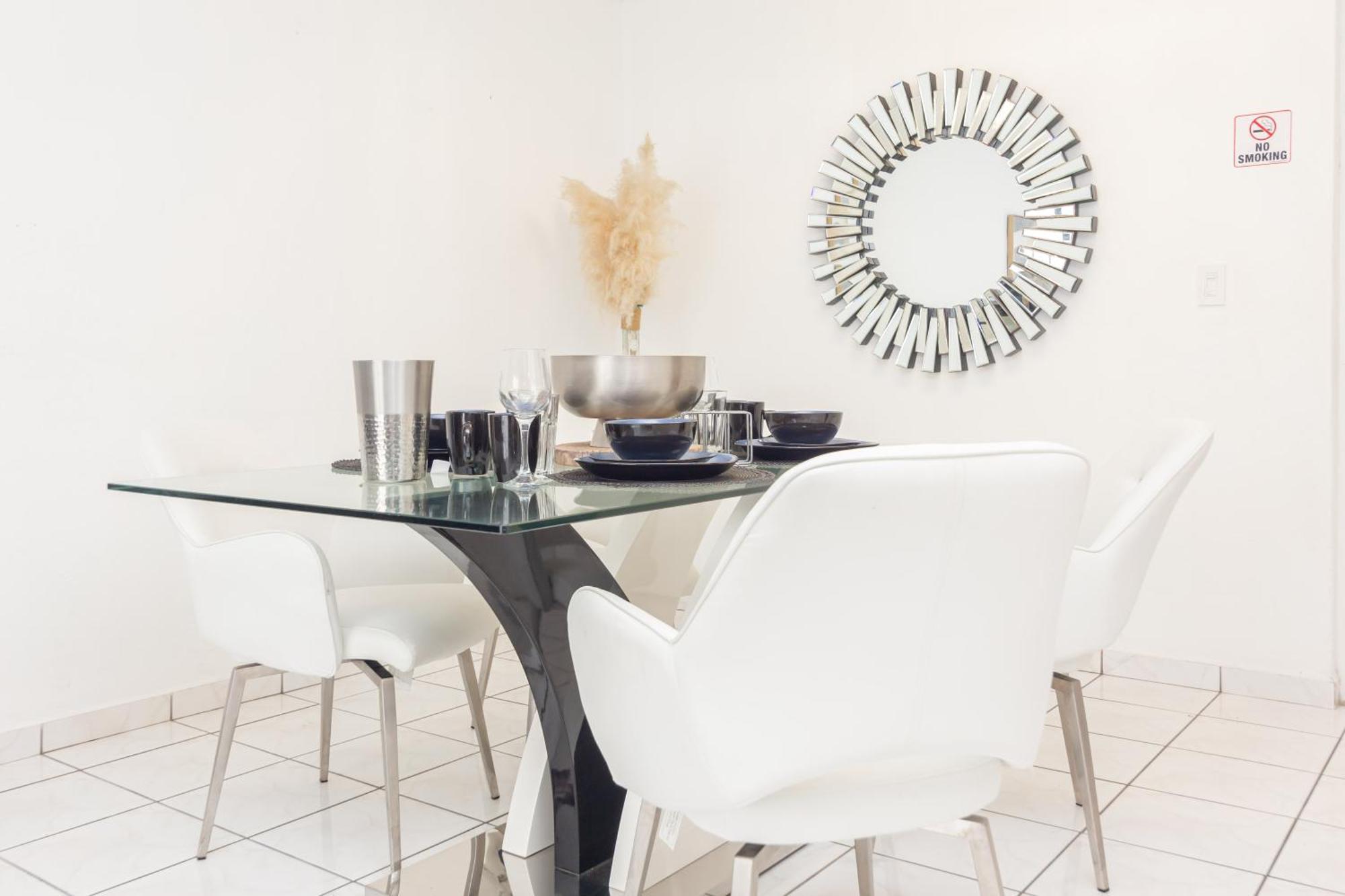 One Bedroom Apartment - With Parking & Balcony - Heart Of Wynwood Miami Buitenkant foto