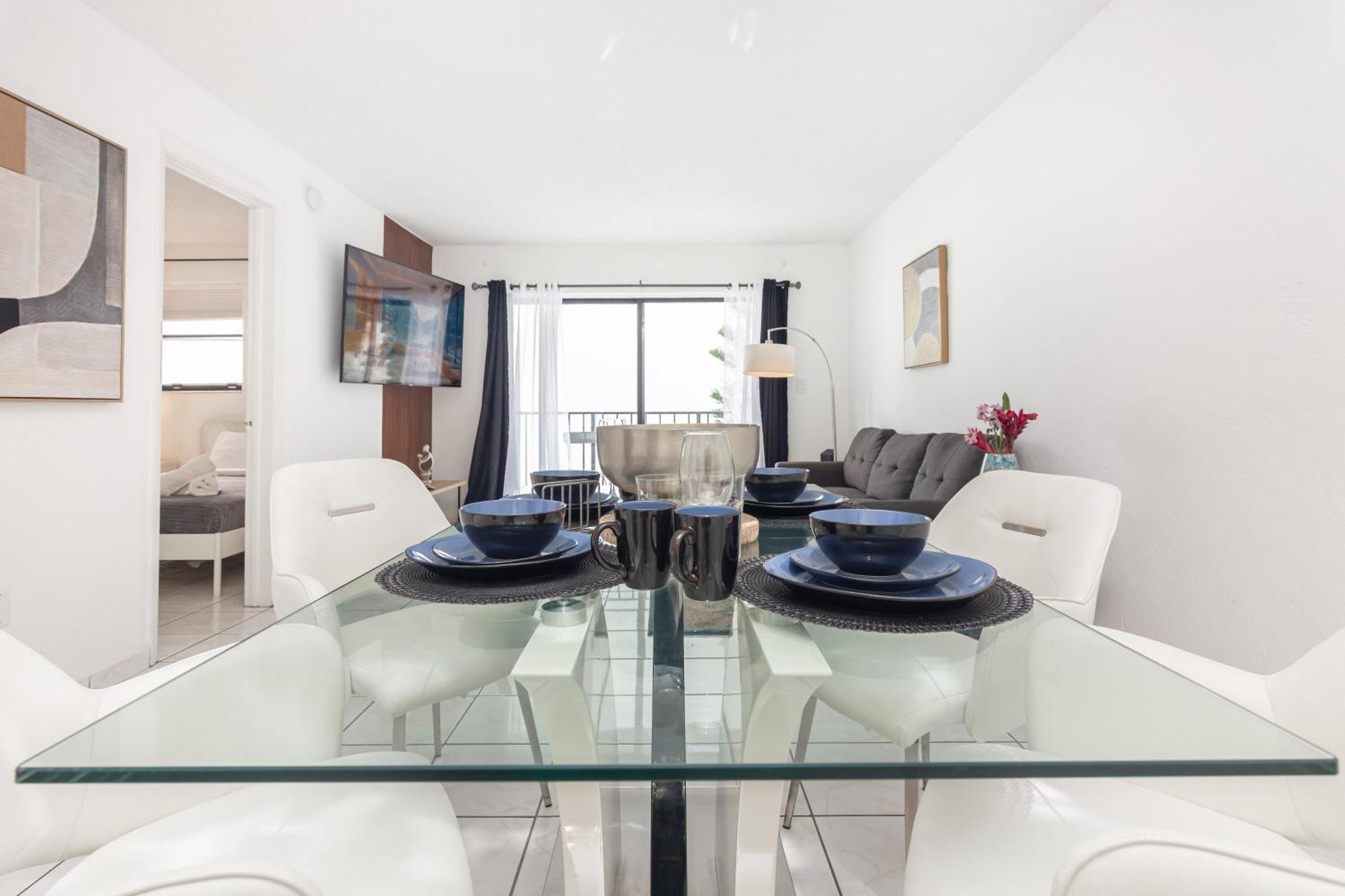 One Bedroom Apartment - With Parking & Balcony - Heart Of Wynwood Miami Buitenkant foto