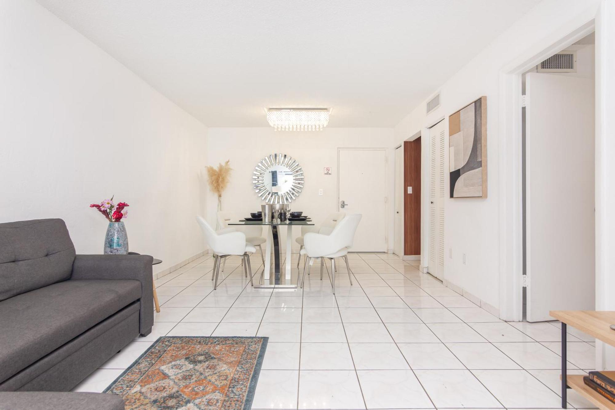 One Bedroom Apartment - With Parking & Balcony - Heart Of Wynwood Miami Buitenkant foto