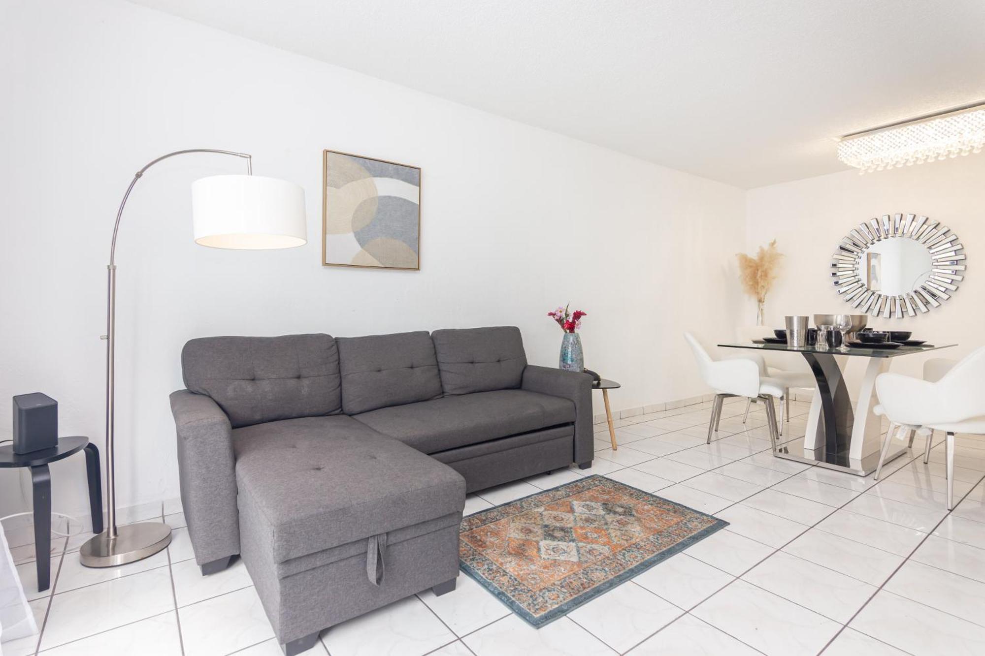 One Bedroom Apartment - With Parking & Balcony - Heart Of Wynwood Miami Buitenkant foto