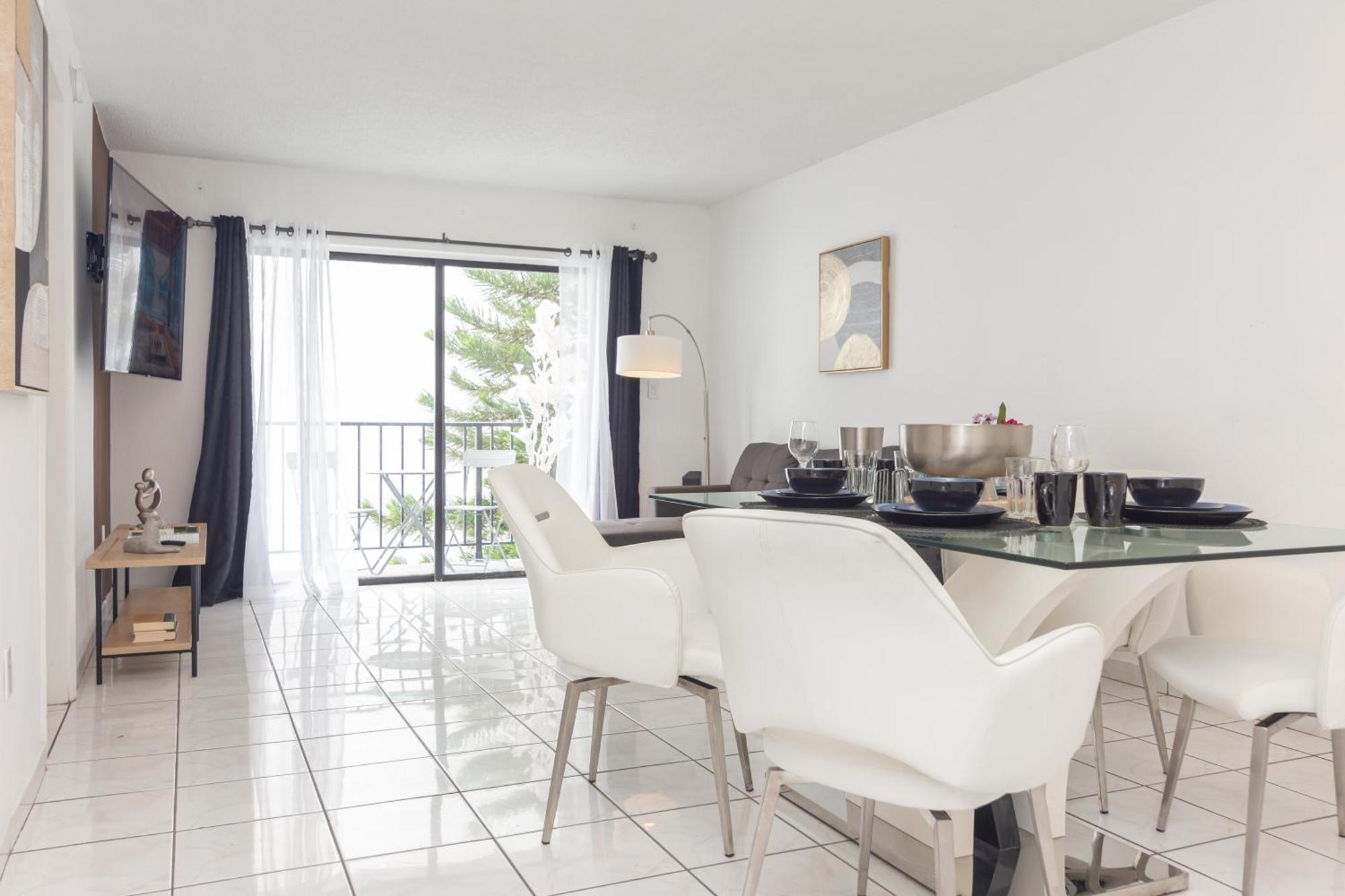 One Bedroom Apartment - With Parking & Balcony - Heart Of Wynwood Miami Buitenkant foto